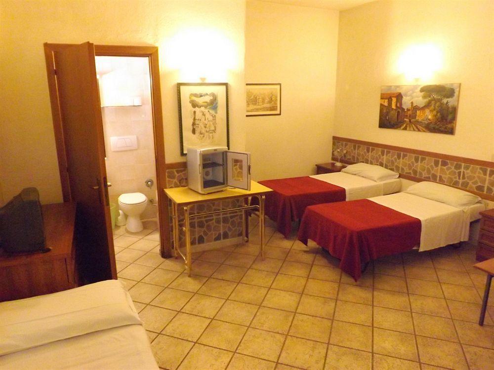 Hotel Antico Residence Roma Monterosi Exterior foto