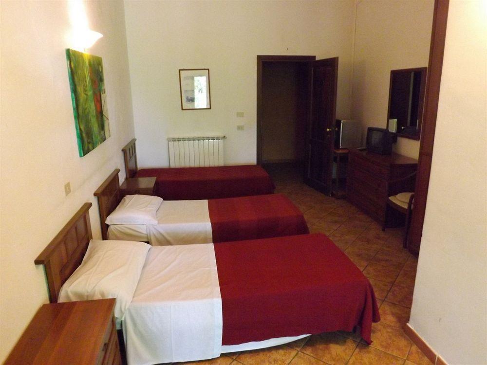 Hotel Antico Residence Roma Monterosi Exterior foto