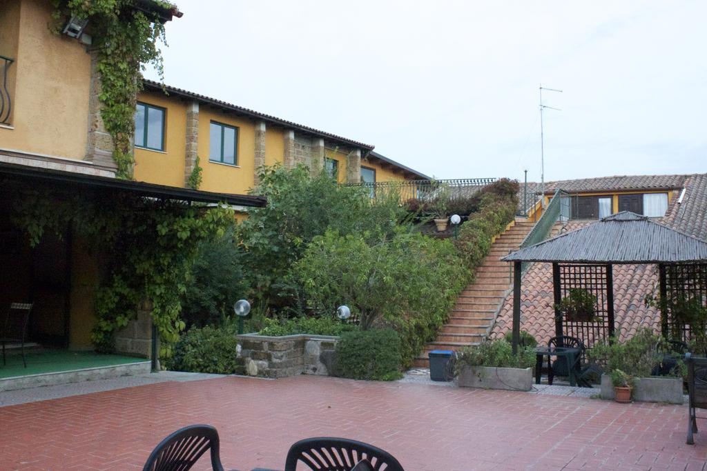 Hotel Antico Residence Roma Monterosi Exterior foto